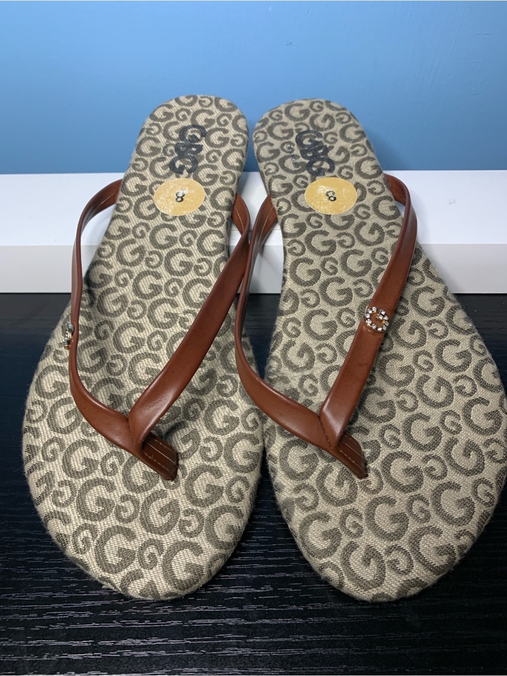 GBG Los Angeles Brown Leather-Trim Flip Flop Sandals with Monogram Footbed